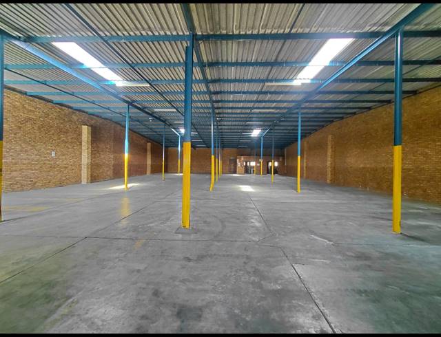 959M² WAREHOUSE TO LET IN POMONA